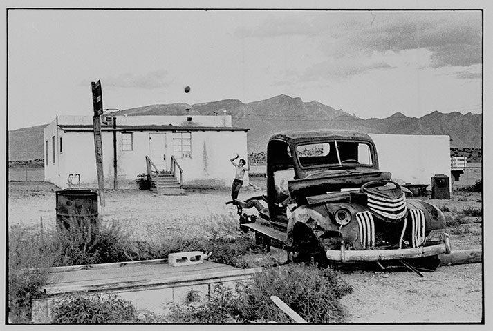 Danny Lyon: Llanito, New Mexico 1970