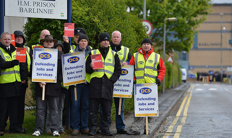 Public Sector strikes: Prison officers picket outside Barlinnie Prison