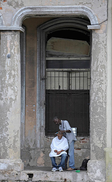 Barber: Barber in Cuba