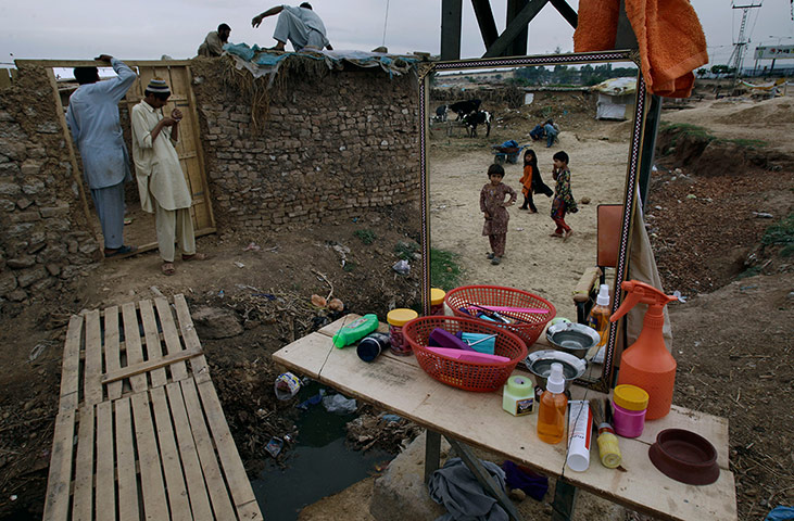 Barber: Barber in Pakistan