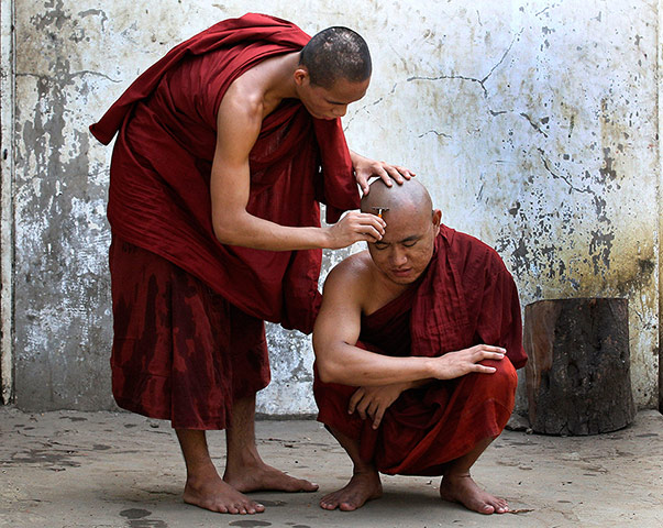 Barber: Barber in Burma