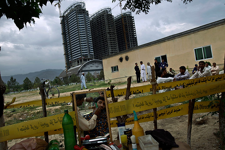 Barber: Barber in Pakistan