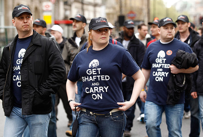 Picture Desk Live: Off-duty police officers march in protest 