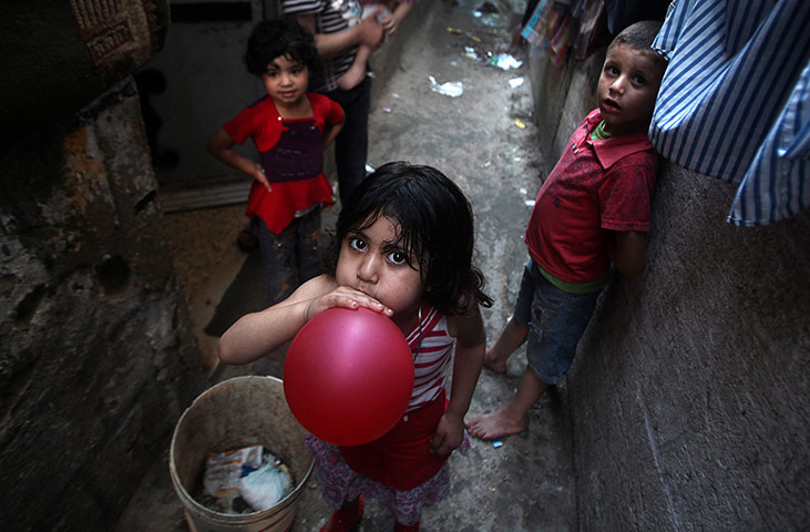 24 hours: Palestinian children in Jabaliya refugee camp in the northern Gaza Strip