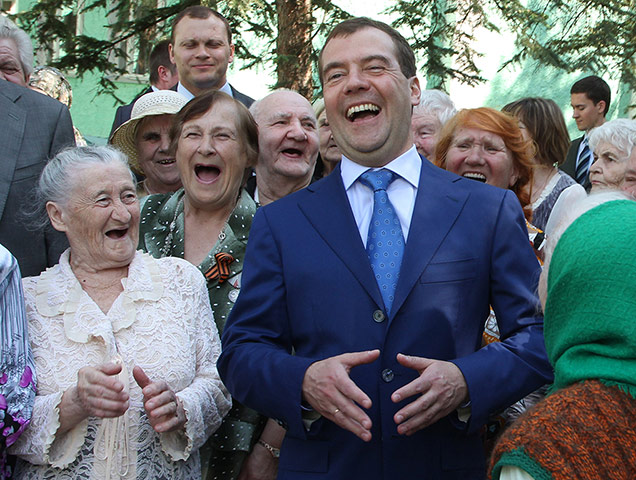 24 hours: Medvedev Visits WWII Veterans In Tambov