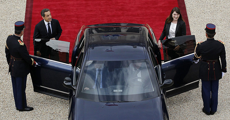 Picture desk live: The former president and his wife leave after the investiture ceremony