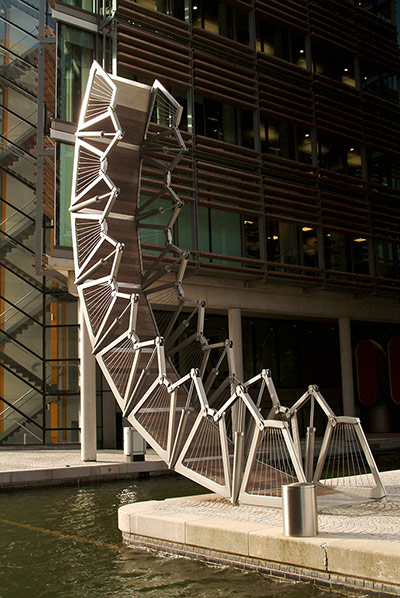 Heatherwick: The Rolling Bridge uncurling