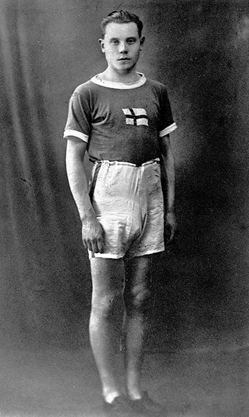Olympic fashion: 1924 Olympic Games, Paris: Paavo Nurmi of Finland, Olympic champion