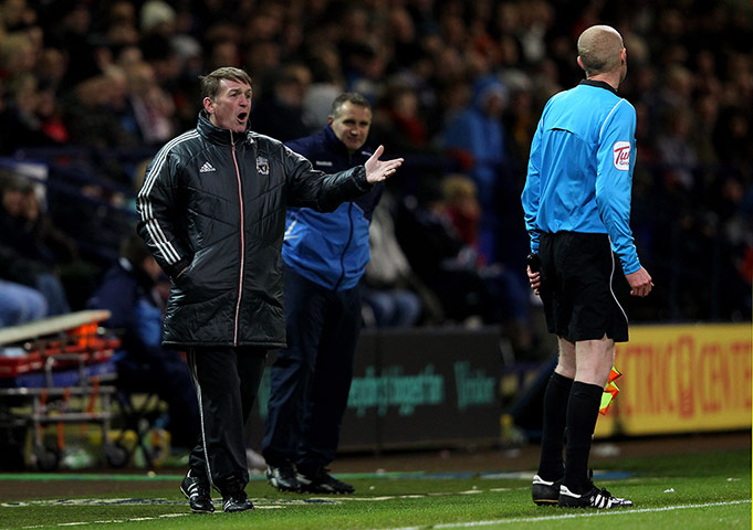 Kenny Dalglish: Bolton Wanderers v Liverpool - Premier League