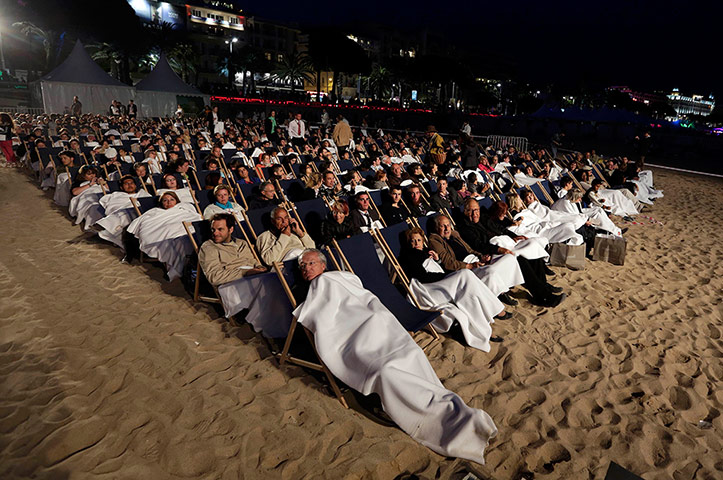 Picture desk live: Beach front cinema in Cannes