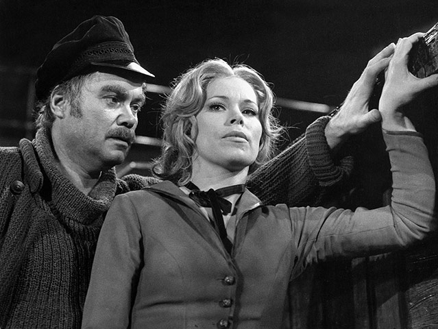 Dietrich Fischer-Dieskau: 1974: Fischer-Dieskau with Julia Varady, in 