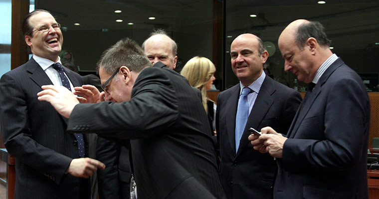 Picture desk live: Belgium's Finance Minister Steven Vanackere entertains his colleageues