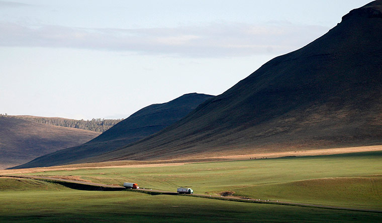 24 hours: Trucks drive along M53 highway in Khakassia 