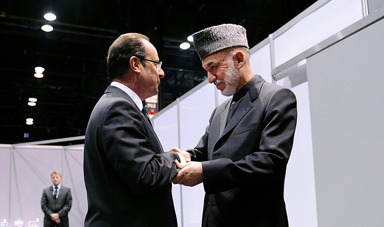 Picture desk live: French President Francois Hollande meets Hamid Karzai at the NATO summit