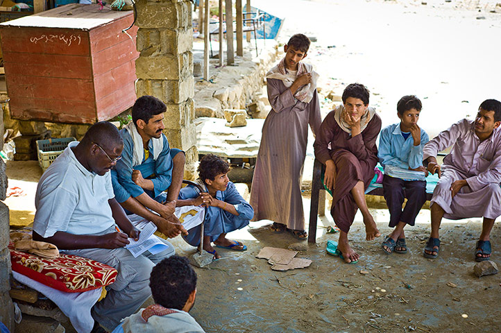 Yemen humanitarian crisis: Oxfam distributes cash transfers