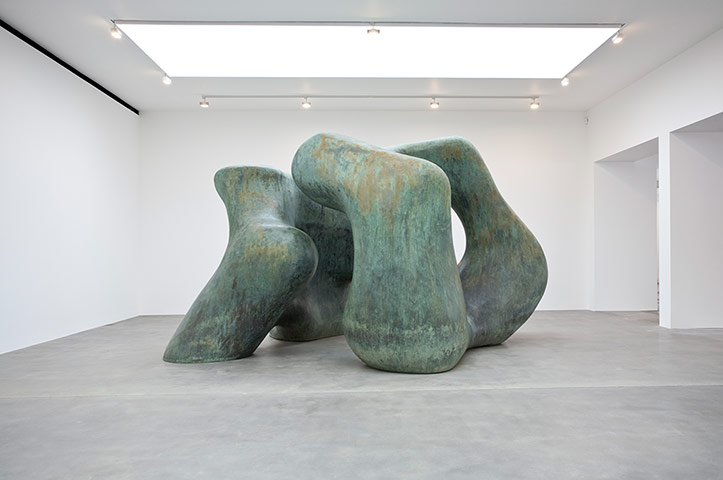 Henry Moore: Henry Moore's Large Two Forms, 1966 in the Gagosian Gallery