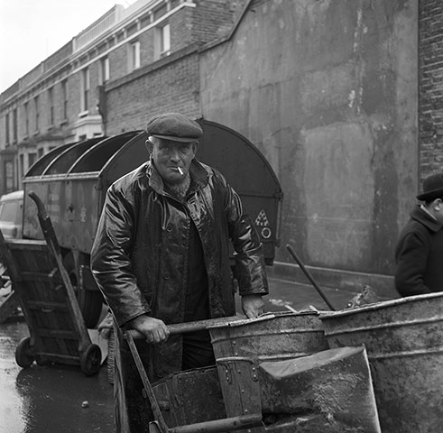 London Photographs: Street sweeper