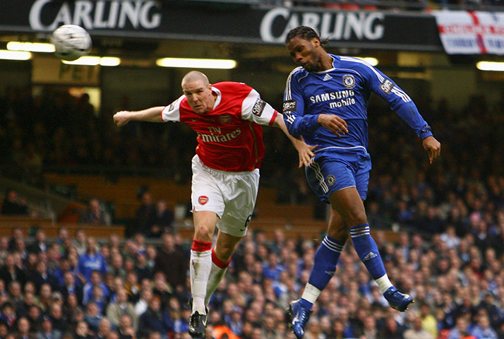 top 10 drogba goals: Chelsea's Didier Drogba scores in the 2007 Carling Cup Final