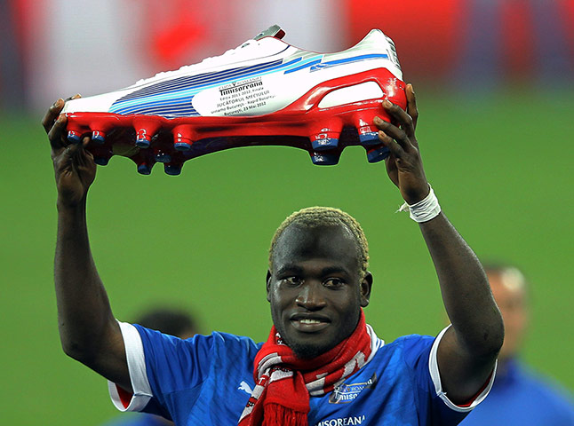 sport: Romanian Cup Final Winners Celebrating