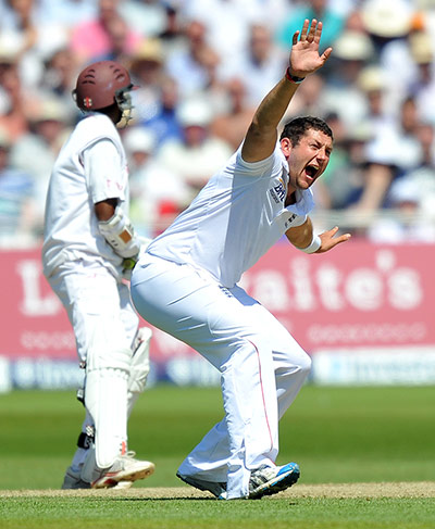 2nd test day 1: England bowler Tim Bresnan unsuccesfully appeals 