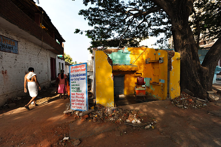 Hampi: A former barber's shop next to the Hampi bazaar