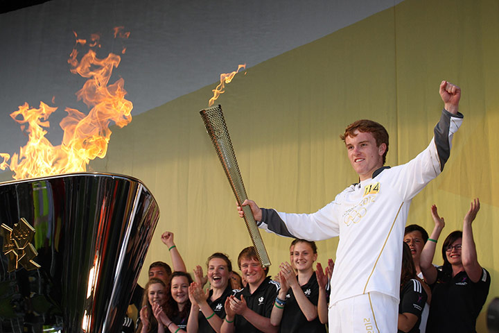 Olympic torch day 9: Olympic torch day 9