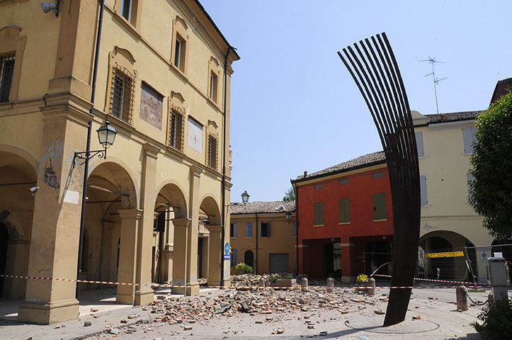 Italy earthquake: Rubble in a square in San Felice sul Pannaro