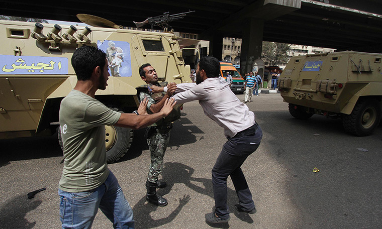 24 hours: Cairo, Egypt: Protesters clash with Egyptian military 