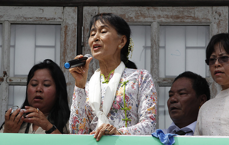 Suu Kyi visits Thailand: Aung San Suu Kyi speaks to hundreds of Burmese migrant workers