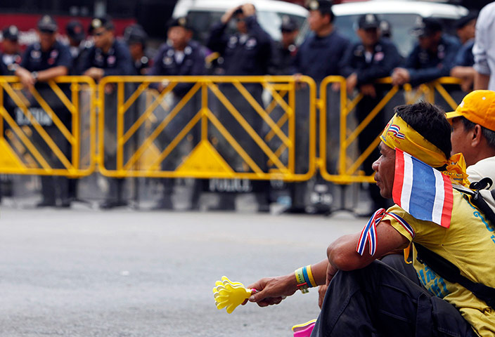 Picture desk live: Thailand's yellow shirts rally outside the Parliament in Bangkok