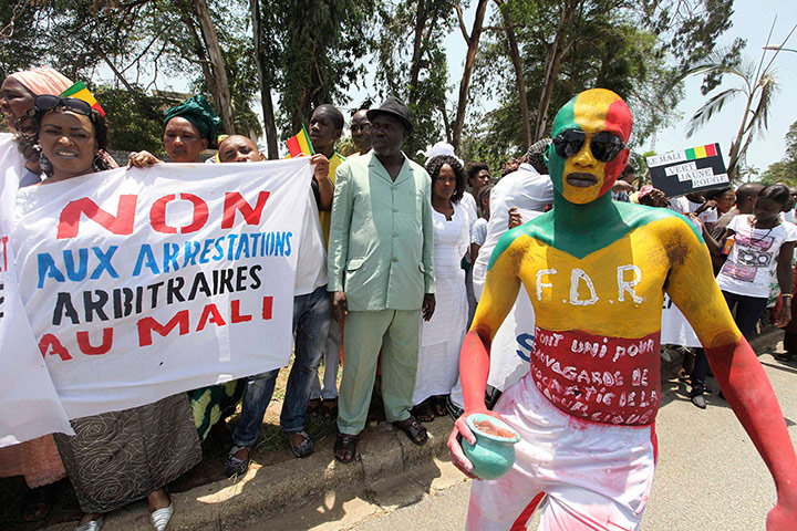 Longer View: Citizens of Mali protest during the ECOWAS meeting