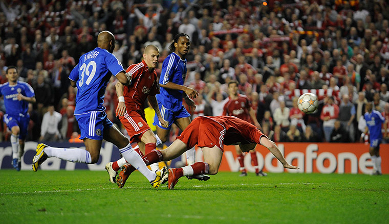 Chelsea v Liverpool: Riise scores an own goal against Chelsea