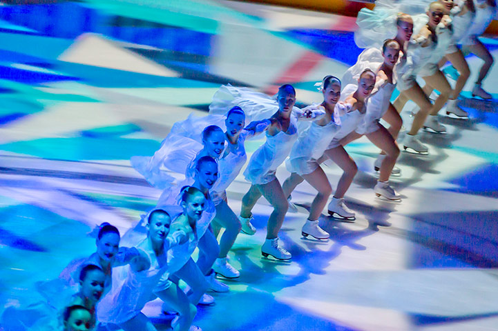 24 hours in pictures: IIHF Ice Hockey World Championships 2012