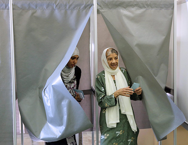 European elections: Women vote at a polling station in Saint-Denis de la Reunion