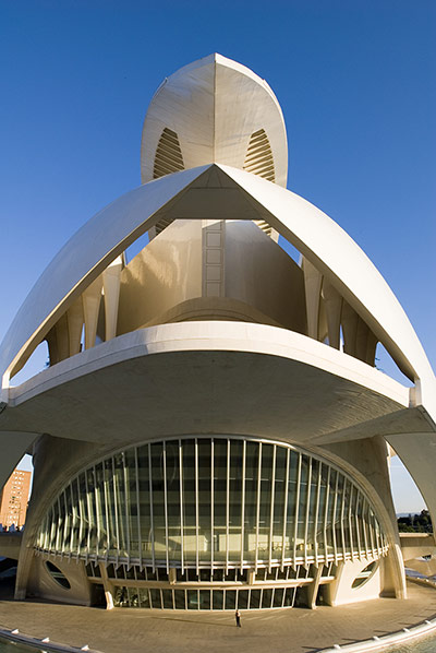 Santiago Calatrava: The Palacio de las Artes Reina Sofía opera house