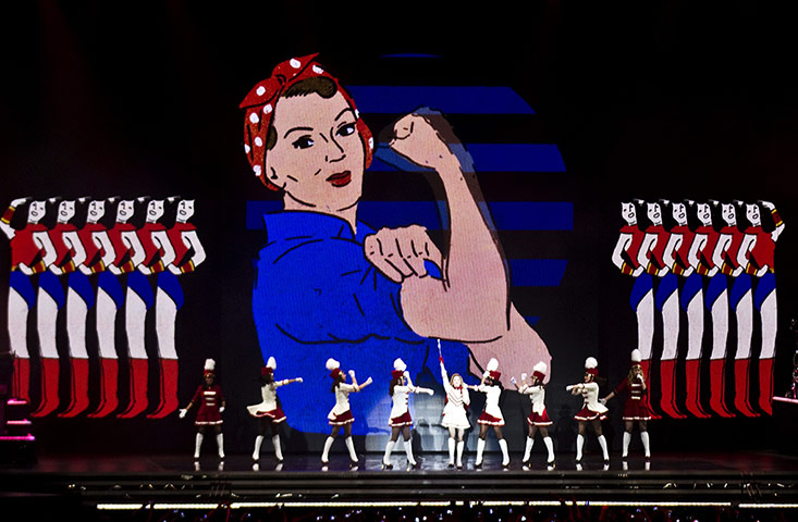 Madonna: Madonna performs on stag