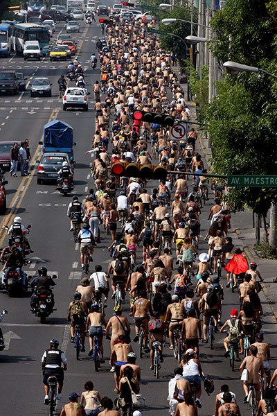 Nude Cyclists: Guadalajara, Mexico: Naked cyclists take part