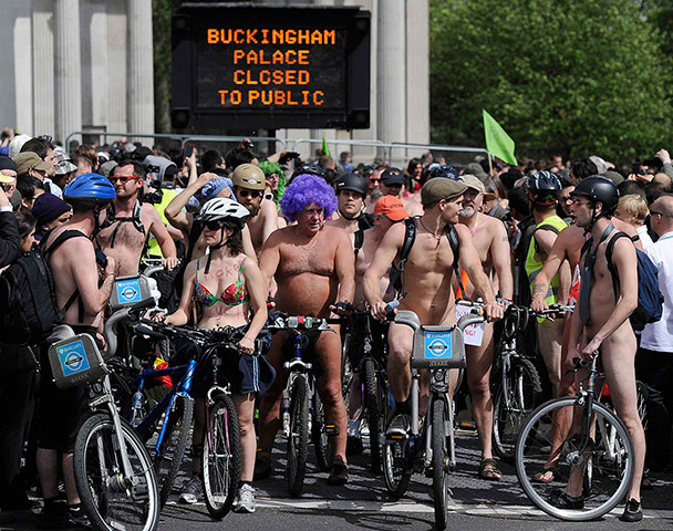 Nude Cyclists: London, UK: Naked cyclists gather in Hyde Park before setting off