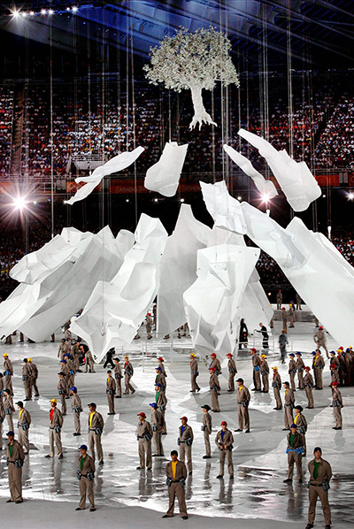 Olympic games opening: Athens 2004: An olive tree is raised out of a cycladic head