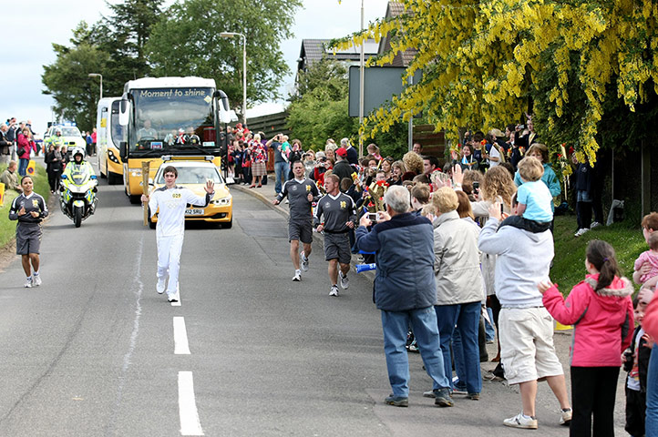 Olympic torch day 25 : Olympic torch day 25 