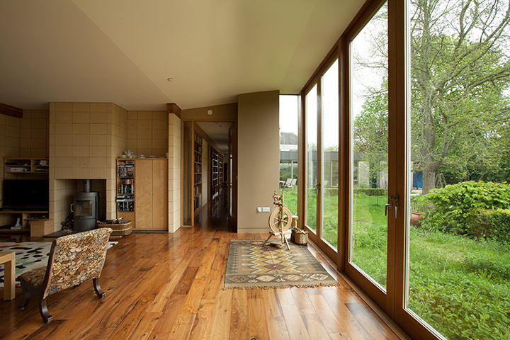 Homes - Eco House: Homes - Eco House: Living room