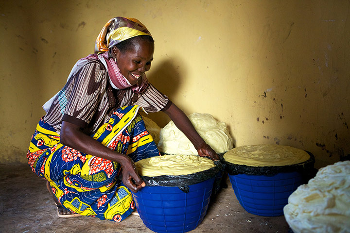 Body shop shea butter: Lily Cole's Visit to Ghana