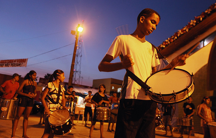24 hours in pictures: Students practice music in Brazil