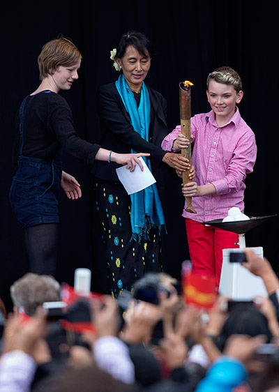 Aung San Suu Kyi: Aung San Suu Kyi
