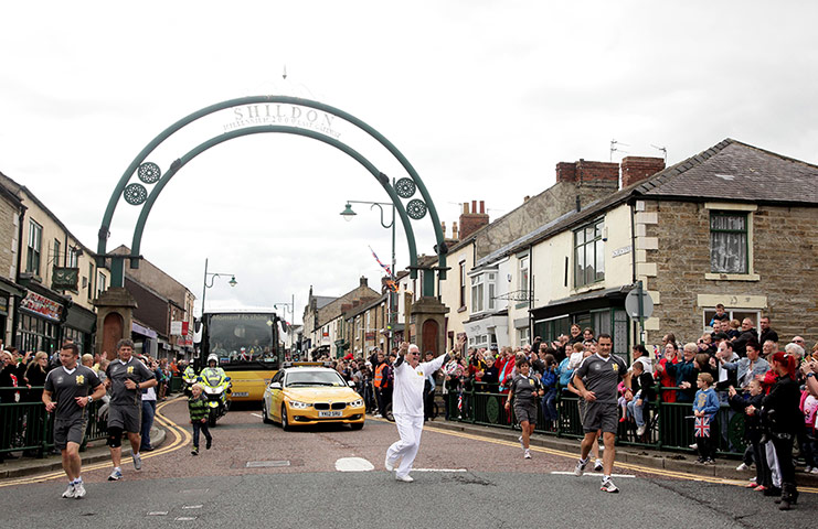 Olympic torch day 30 : Olympic torch day 30 