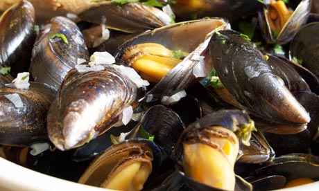 Felicity's perfect moules marinieres