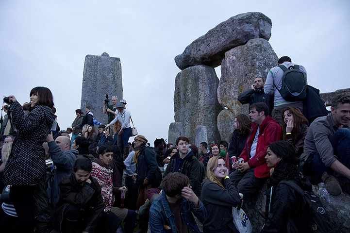 summer solstice: stonehenge