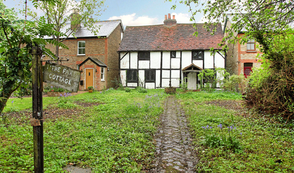 Snooping around: Berkshire wreck