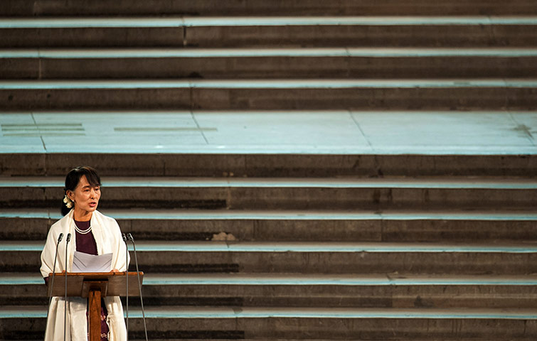 Aung San Suu Kyi Uk visit: Aung San Suu Kyi Addresses Both Houses Of Parliament