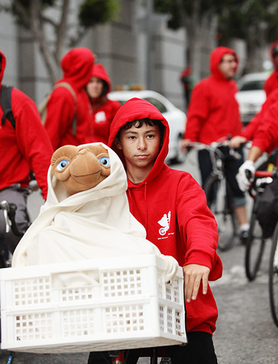 week in film : Fans of E.T. celebrate the film's 30th anniversary